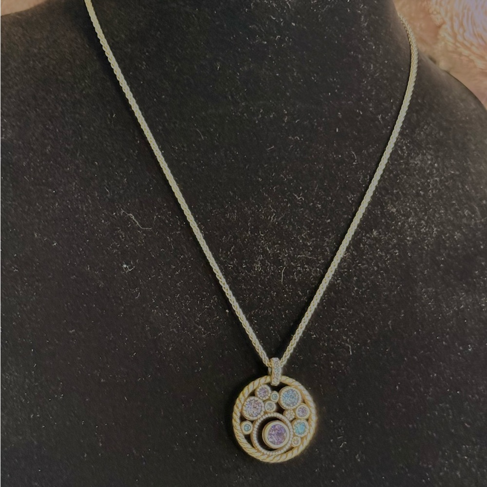 Brighton halo necklace